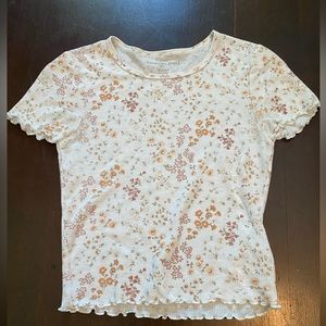 American Eagle floral top. Size extra-small.